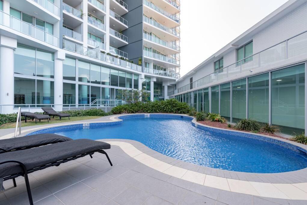 Southport Sea Views - Shores Apartment Gold Coast Exterior photo